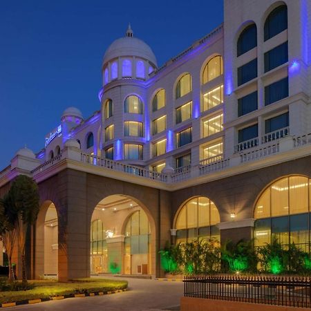 Radisson Blu Plaza Hotel Mysore Exterior foto The Leela Palace, New Delhi