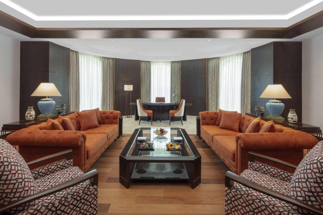 Radisson Blu Plaza Hotel Mysore Exterior foto The interior of the Presidential Suite at the Mandarin Oriental, Munich