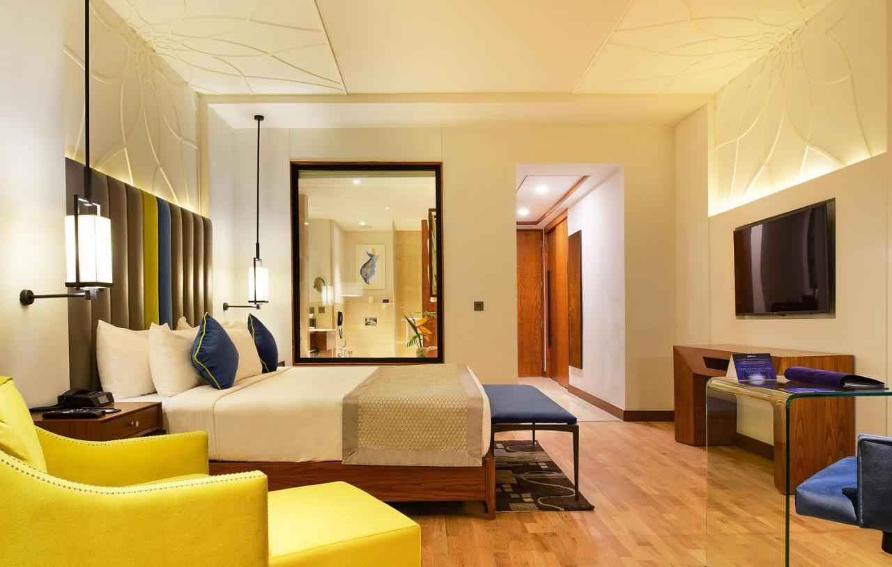 Radisson Blu Plaza Hotel Mysore Exterior foto Deluxe Room